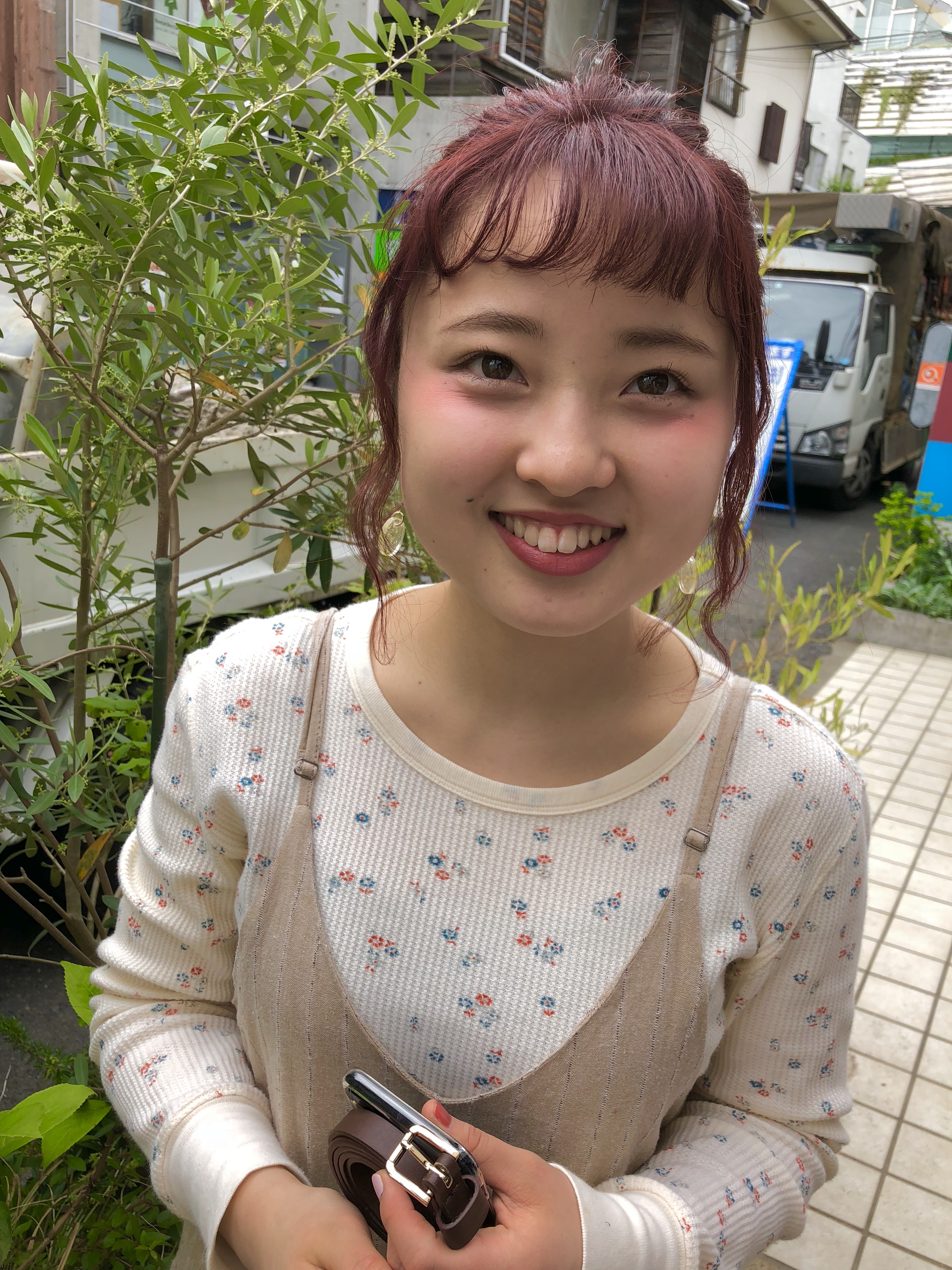 こんにちは!新入社員の倉持です(^ ^) こんにちは!新入社員の倉持です(^ ^)